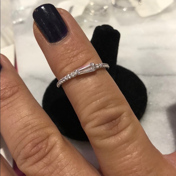 Simple & Dainty Sterling CZ Baguette Ring, sz 7 - Picture 6 of 6